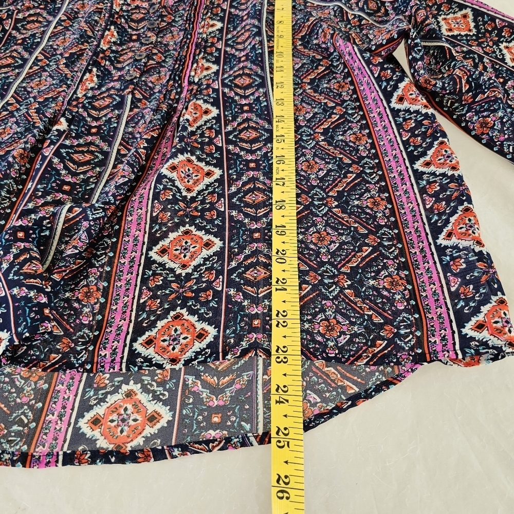 Forever 21 L Woman's Pink and Black Asymmetrical 3/4 Sleeve Blouse - Picture 9 of 11